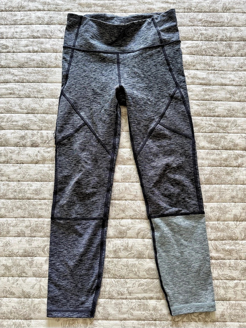 GapFit Color Block Leggings Gray Size XS Like New